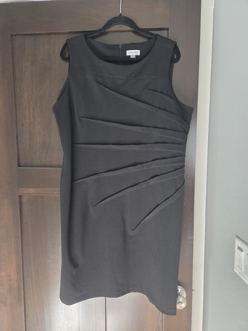 Calvin Klein Black Sleeveless Pleated Sheath Mini Dress